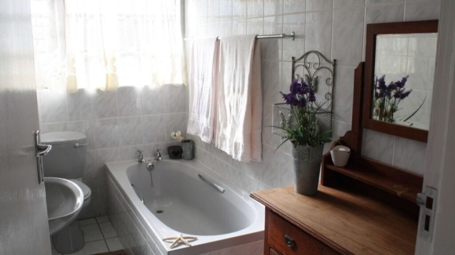 12 Bedroom Property for Sale in Pellissier Free State